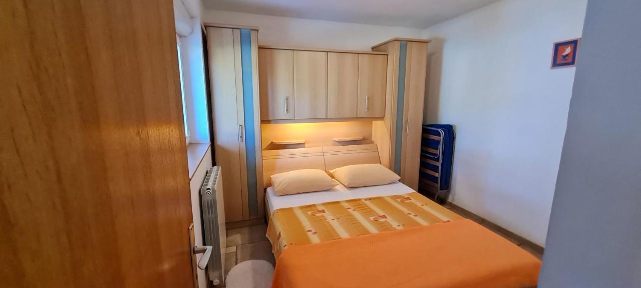 Guest House Barba Bibinje Exterior photo