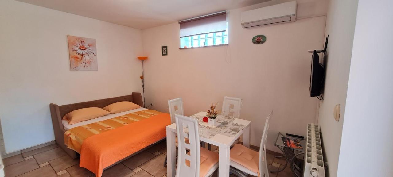 Guest House Barba Bibinje Exterior photo